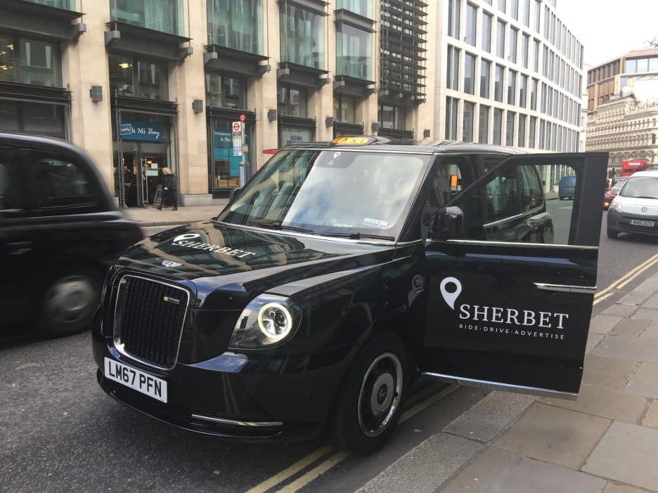 TXE Electric Taxi – LL18 XJD in London